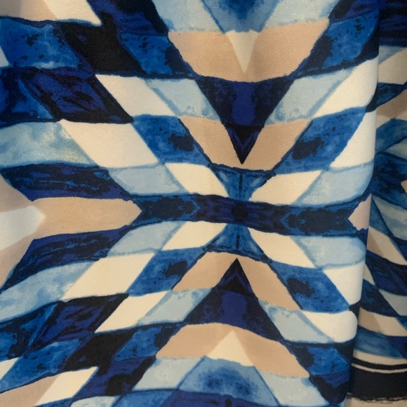 Vince Cumuto spring/summer Geometric pattern pleated waist  Dress Size 14 - Picture 3 of 6